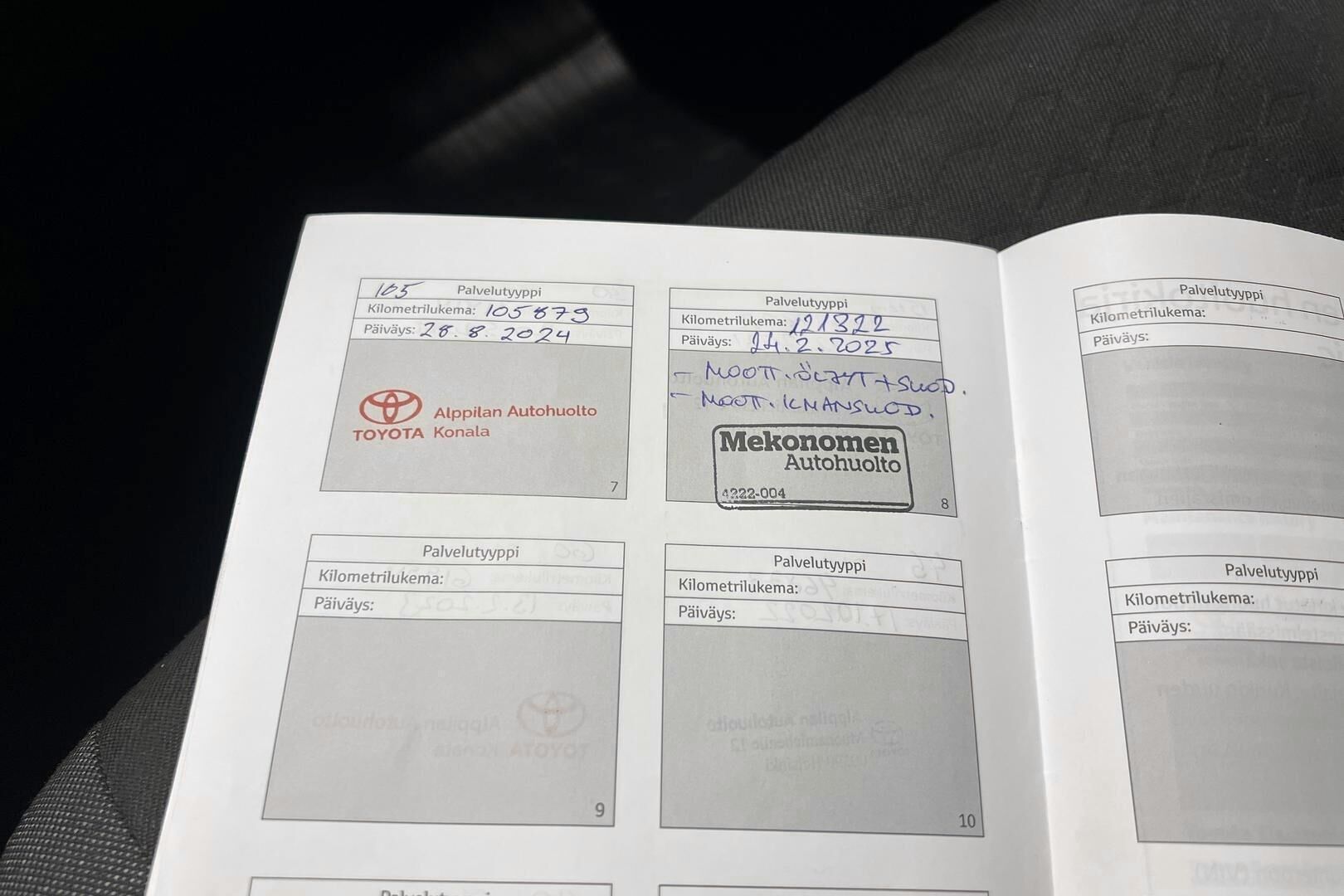 Toyota Yaris iso kuva 16