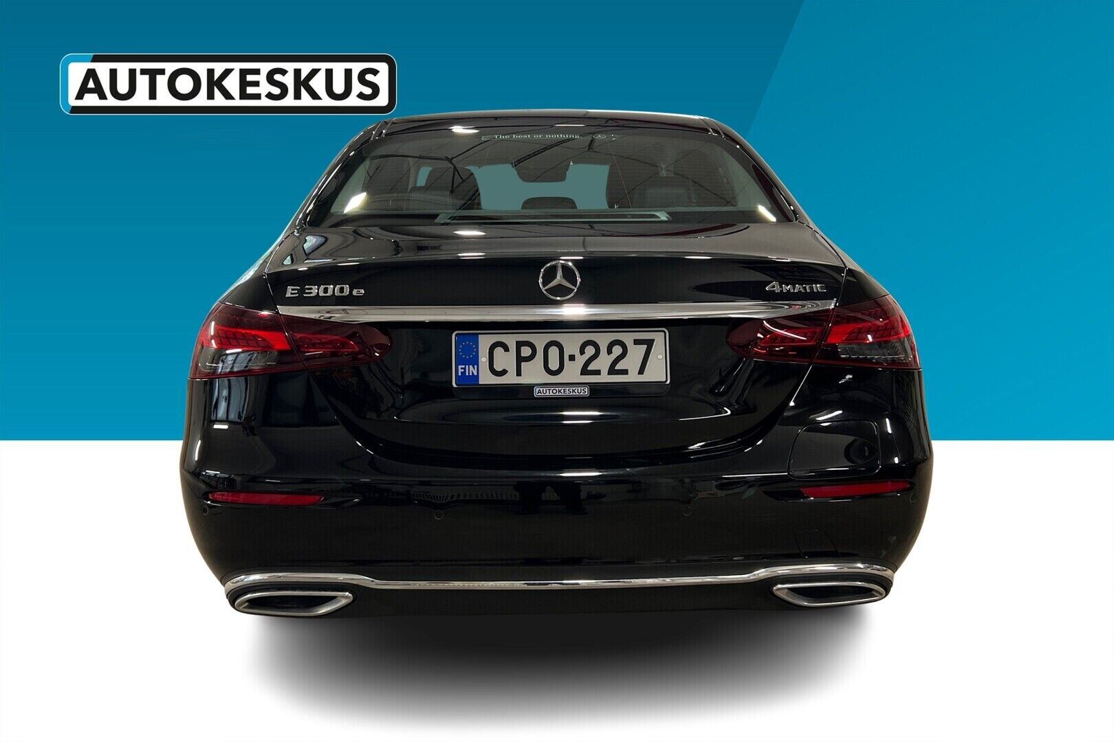 Mercedes-Benz E iso kuva 3