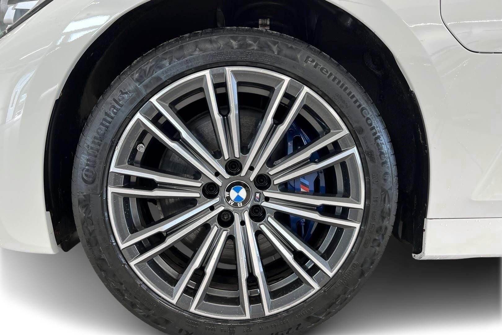 BMW 3-SARJA iso kuva 6
