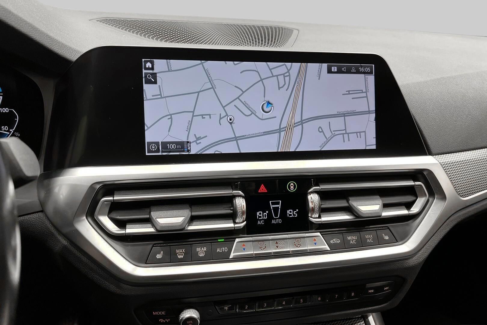 BMW 3-sarja iso kuva 14