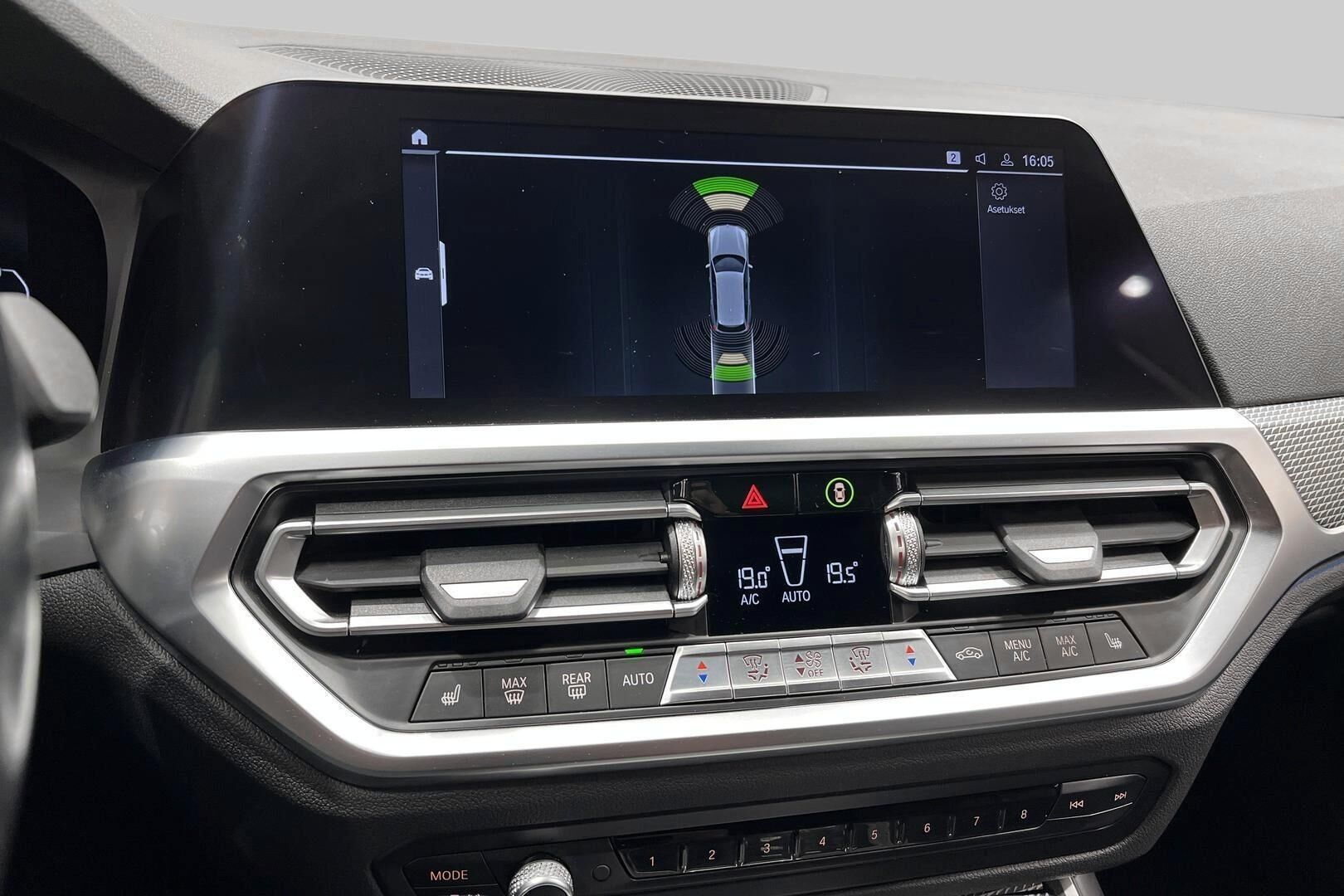 BMW 3-sarja iso kuva 15