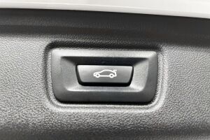 BMW 3-sarja esikatselu 34