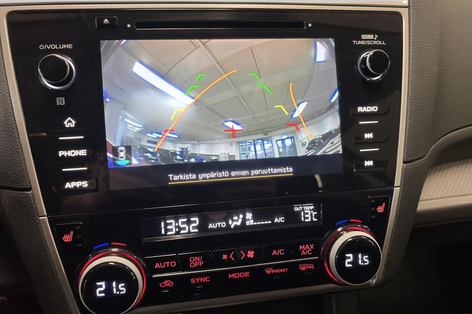 Subaru Outback iso kuva 27