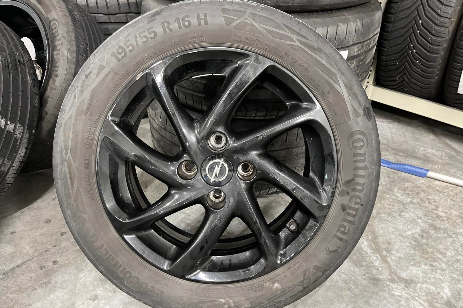 Opel Corsa iso kuva 15