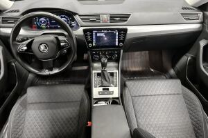 Skoda Superb esikatselu 24