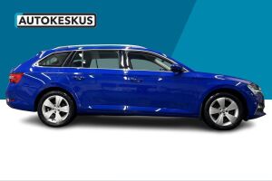 Skoda Superb esikatselu 23