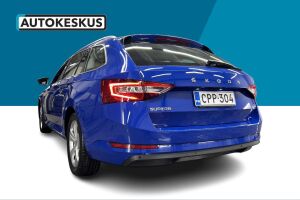 Skoda Superb esikatselu 6