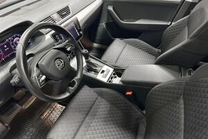 Skoda Superb esikatselu 8