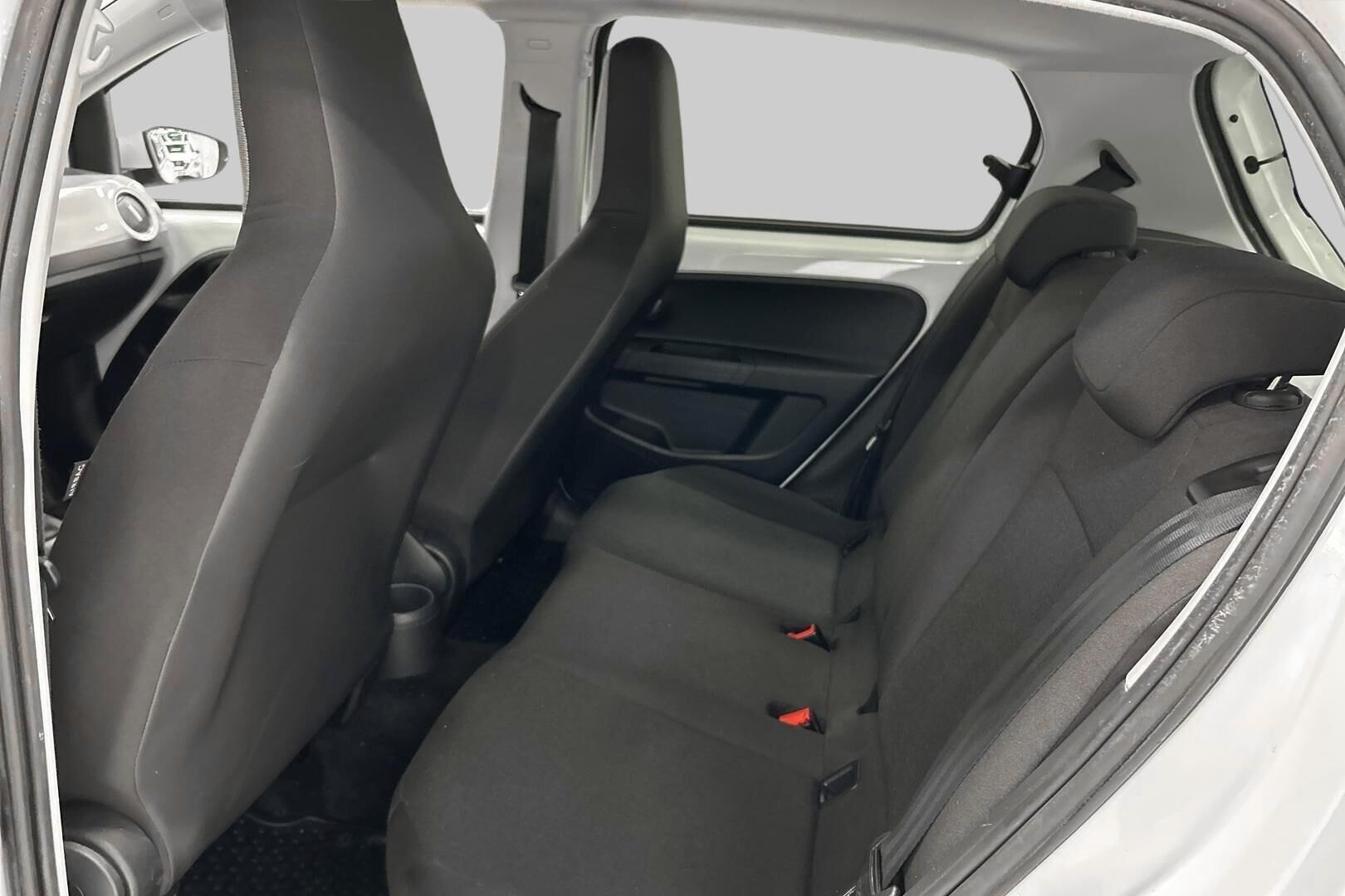 Volkswagen up! iso kuva 4