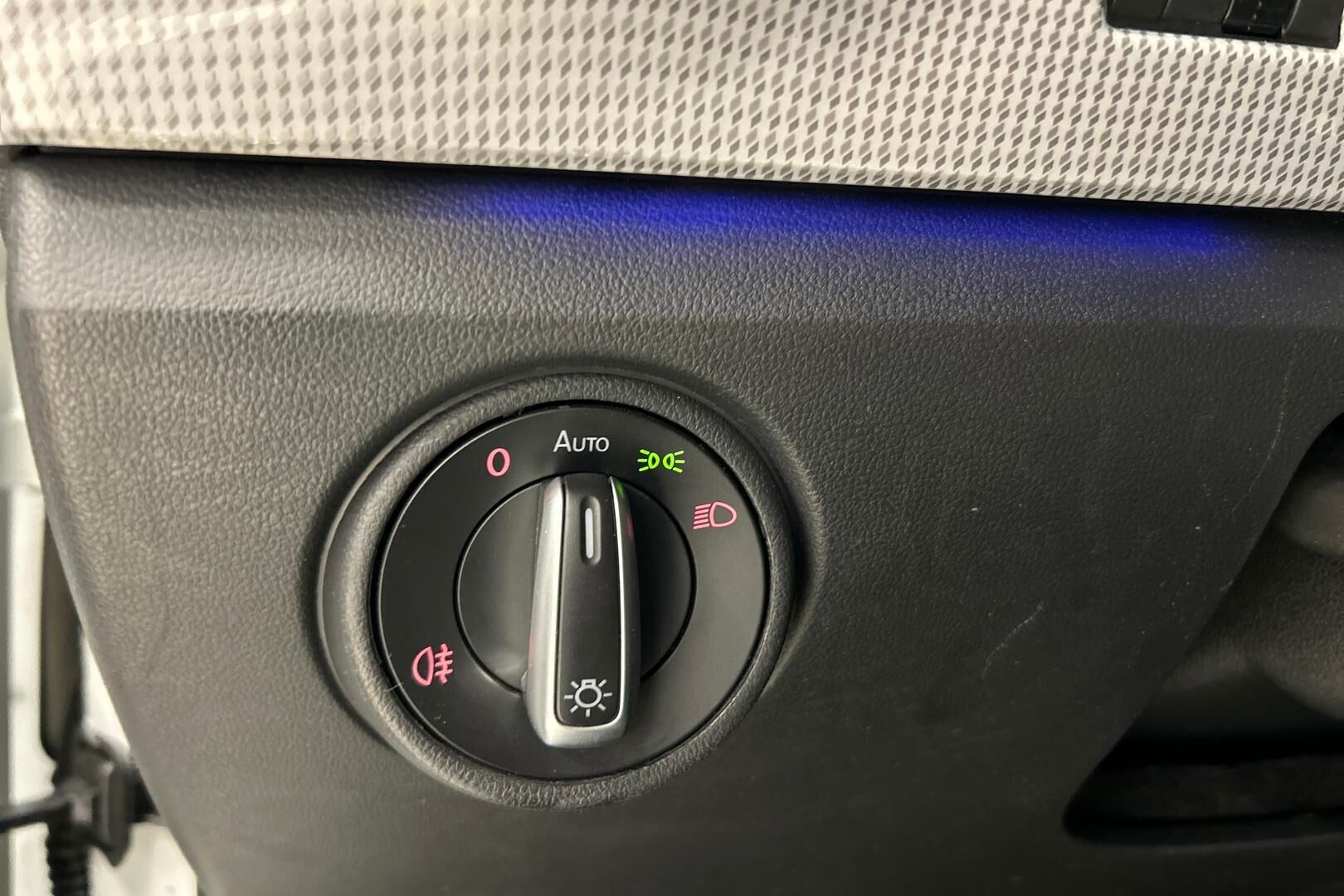 Volkswagen up! iso kuva 11