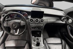 Mercedes-Benz C esikatselu 32
