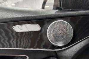 Mercedes-Benz C esikatselu 14