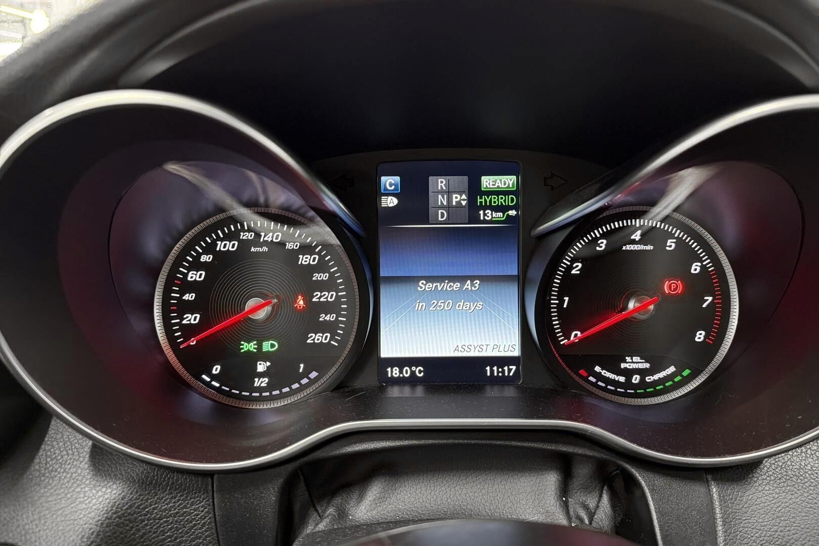 Mercedes-Benz C iso kuva 16