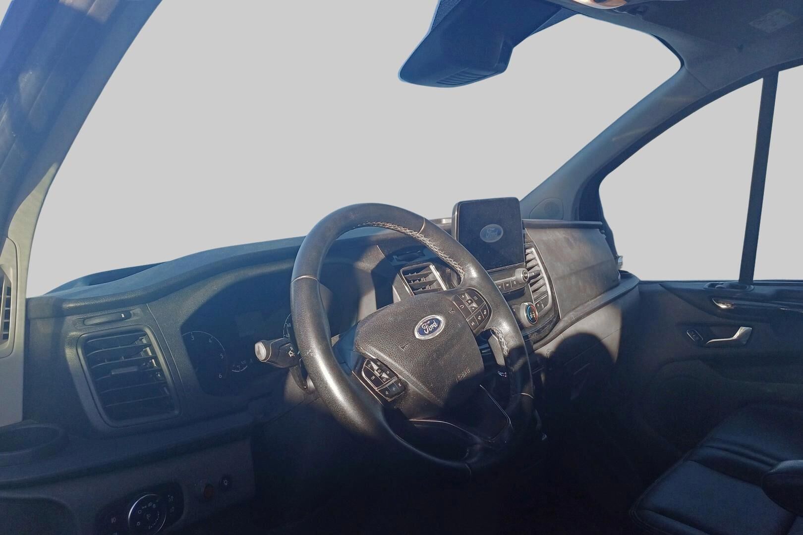 Ford Transit Custom iso kuva 2