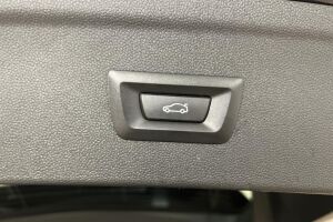 BMW iX esikatselu 14