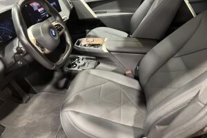 BMW iX esikatselu 8