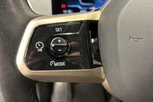 BMW iX esikatselu 17