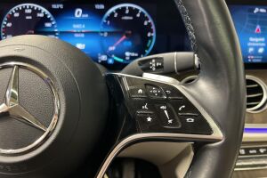 Mercedes-Benz E esikatselu 17