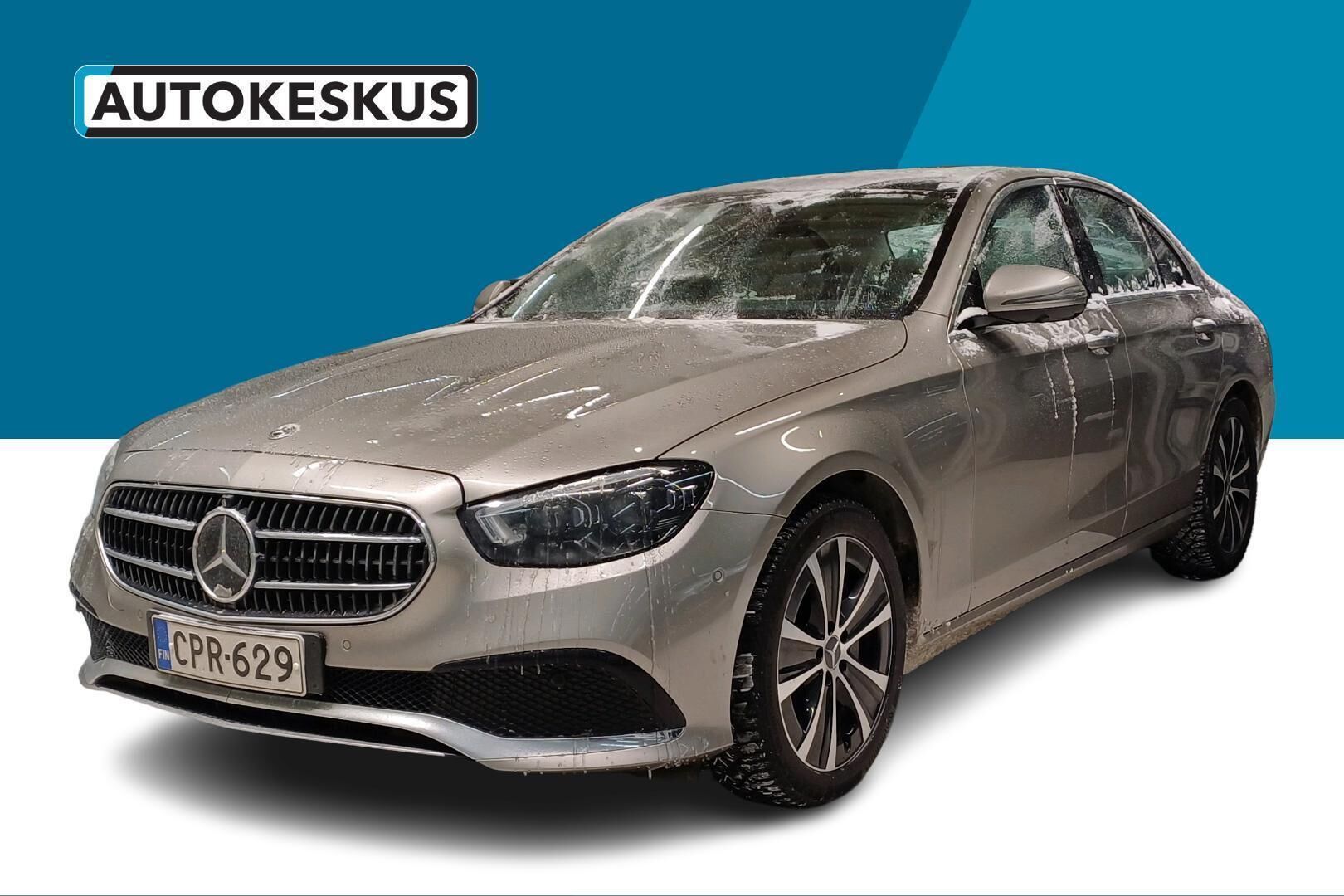 Mercedes-Benz E iso kuva 0