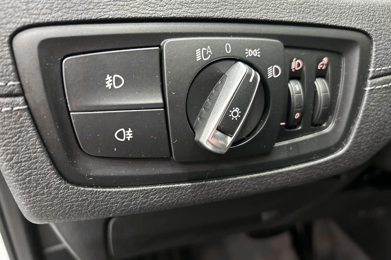 BMW X1 iso kuva 15
