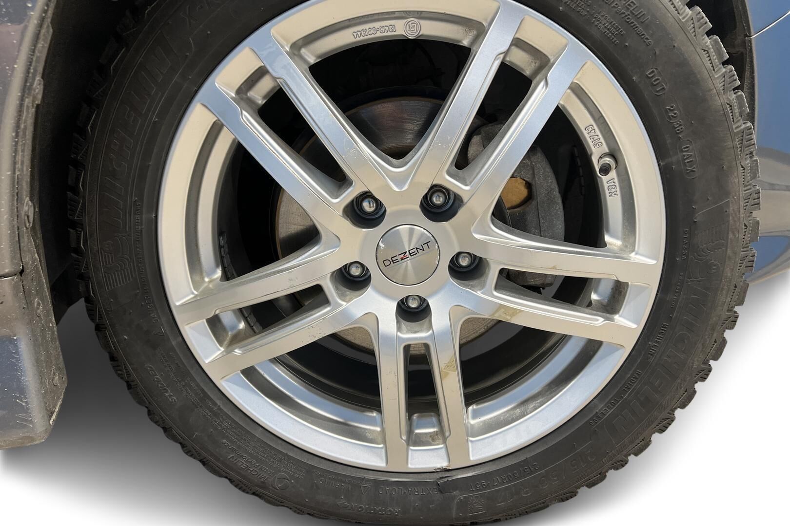 Nissan Leaf iso kuva 12