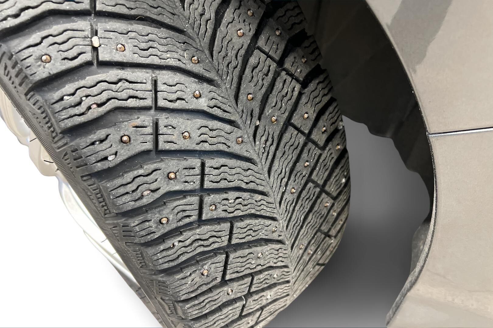 Nissan Leaf iso kuva 15