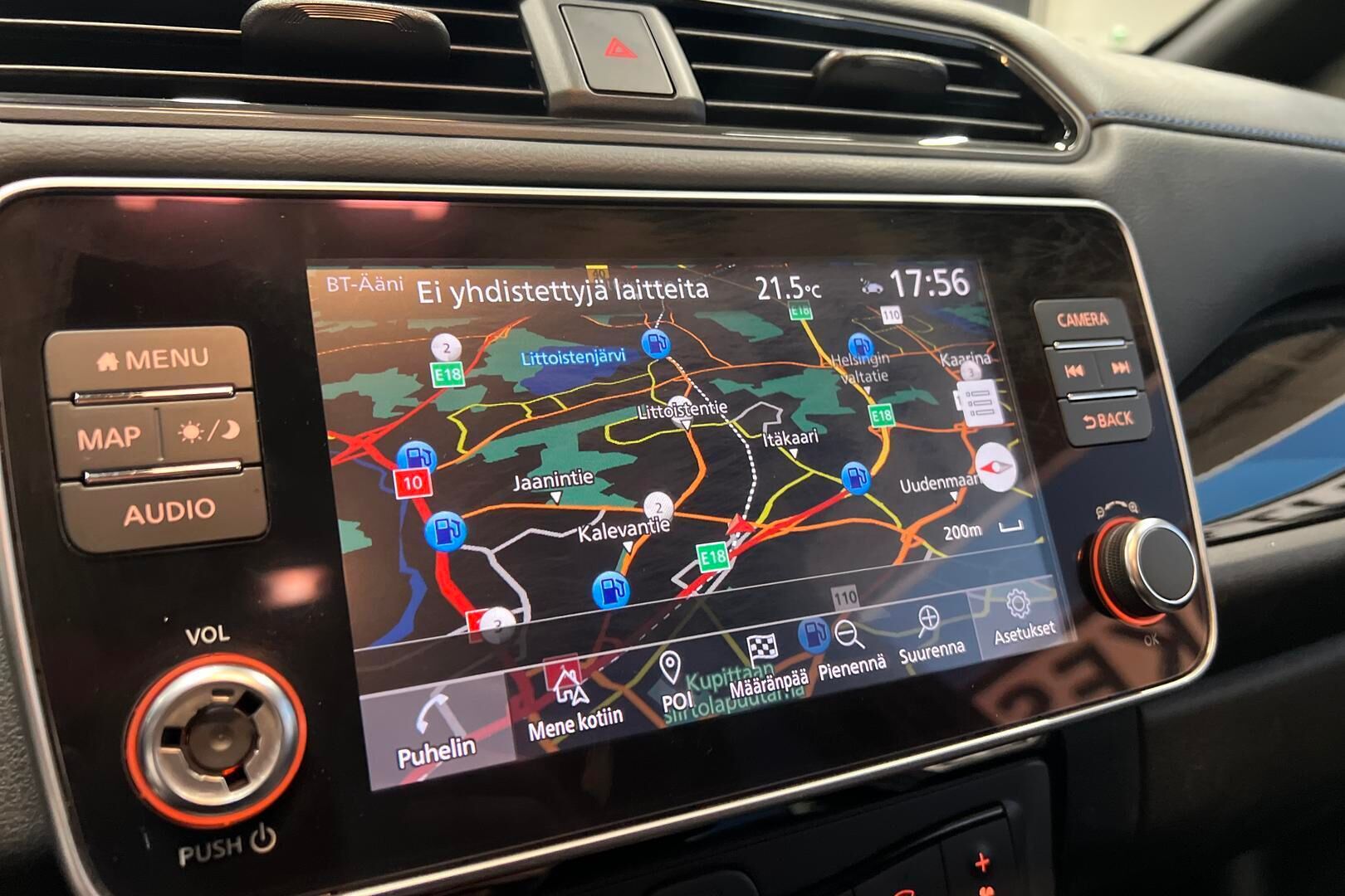 Nissan Leaf iso kuva 18