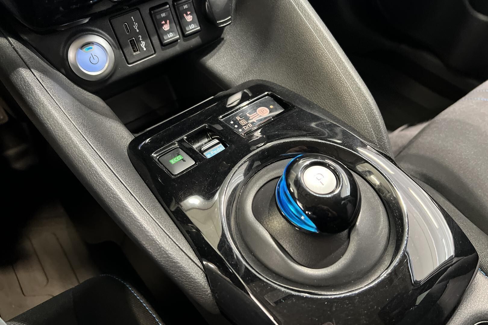 Nissan Leaf iso kuva 15