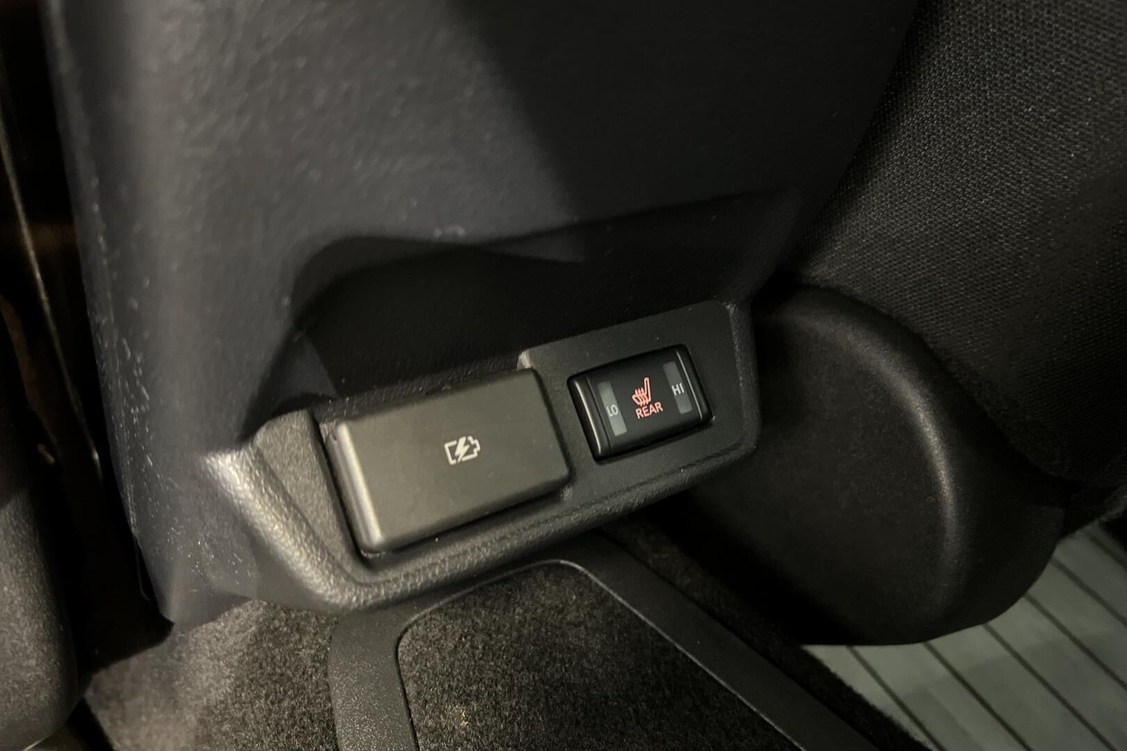 Nissan Leaf iso kuva 20