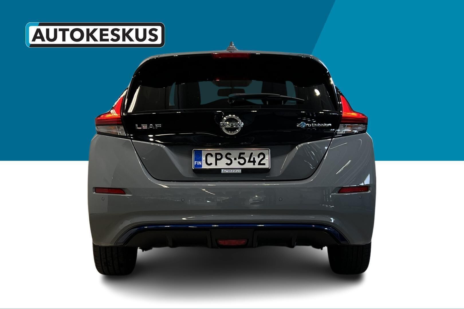 Nissan Leaf iso kuva 6