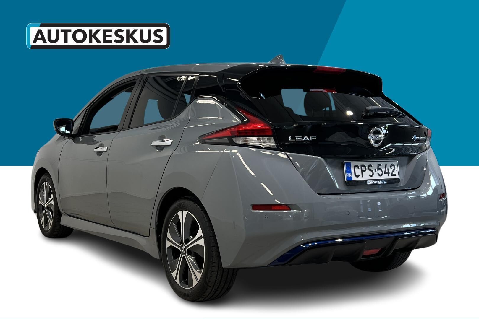 Nissan Leaf iso kuva 23