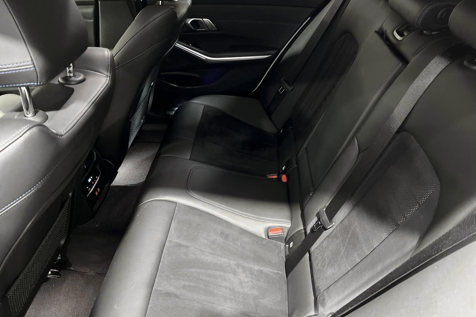 BMW 3-sarja iso kuva 10