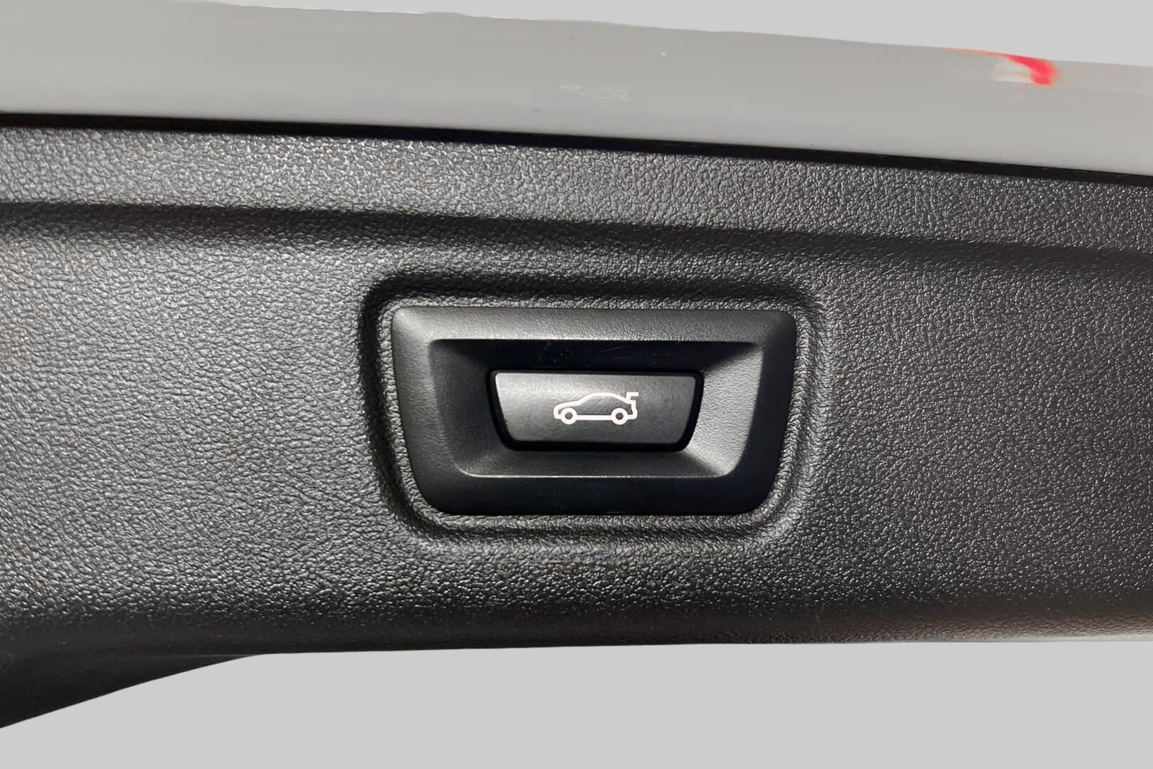 BMW 3-sarja iso kuva 14