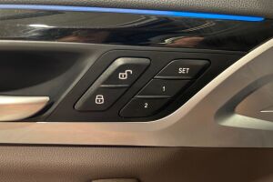 BMW iX3 esikatselu 13