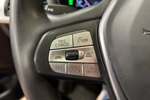 BMW iX3 esikatselu 14