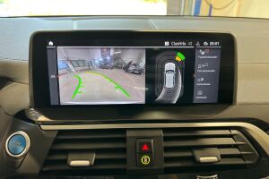 BMW iX3 esikatselu 19