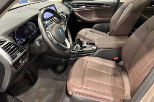 BMW iX3 esikatselu 7