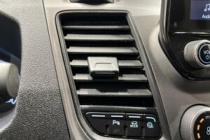 Ford Transit Custom esikatselu 16