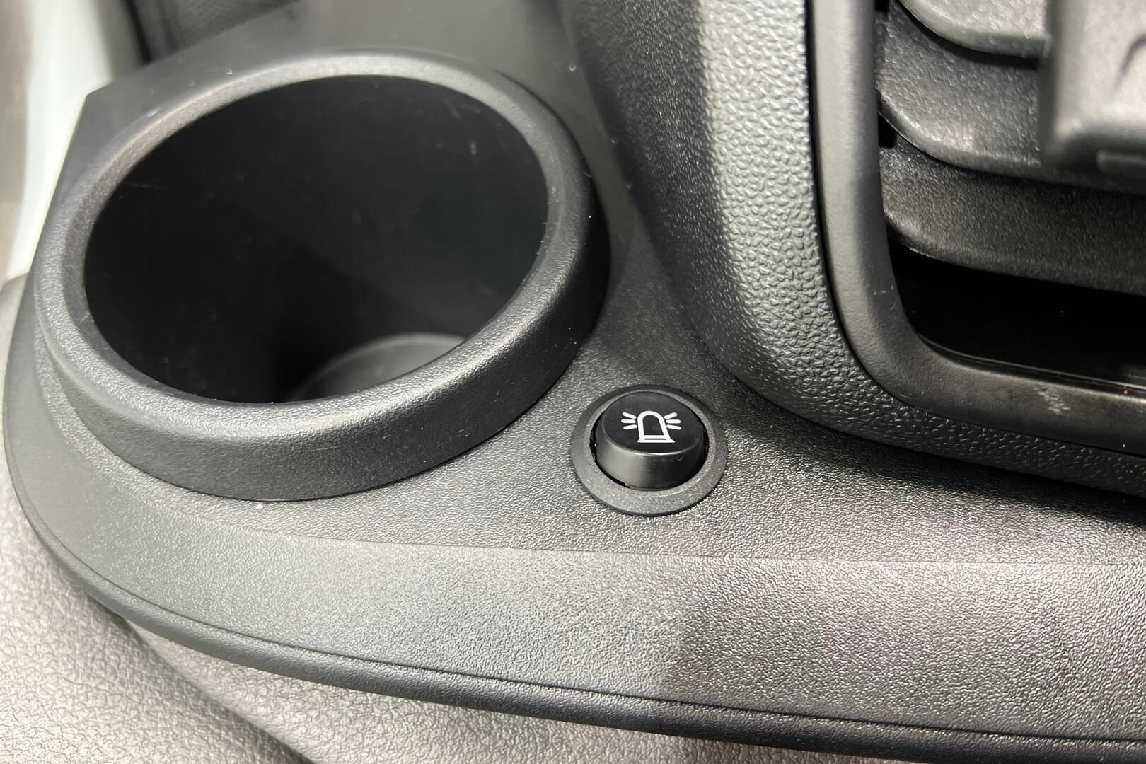 Ford Transit Custom iso kuva 25