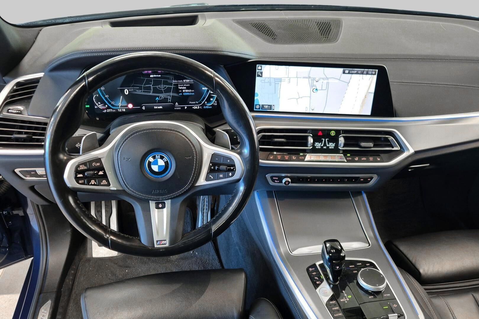 BMW X5 iso kuva 8