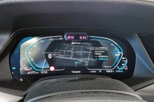 BMW X5 esikatselu 11