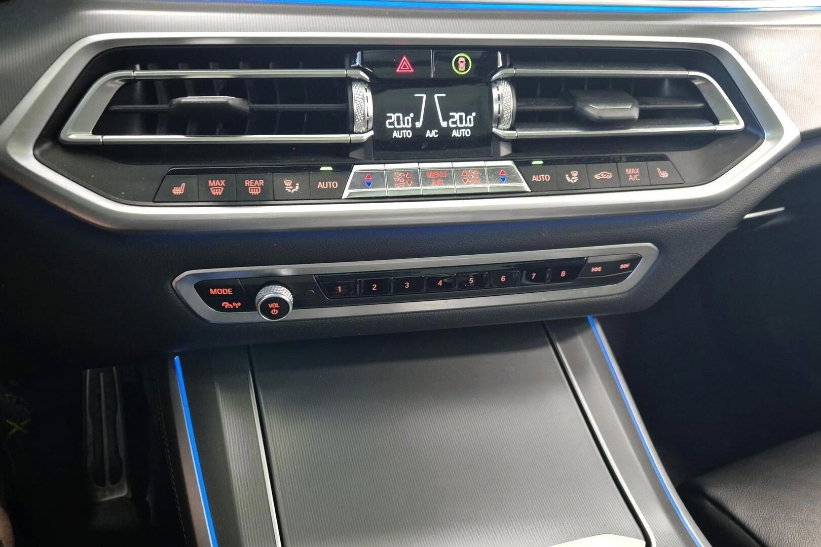 BMW X5 iso kuva 13