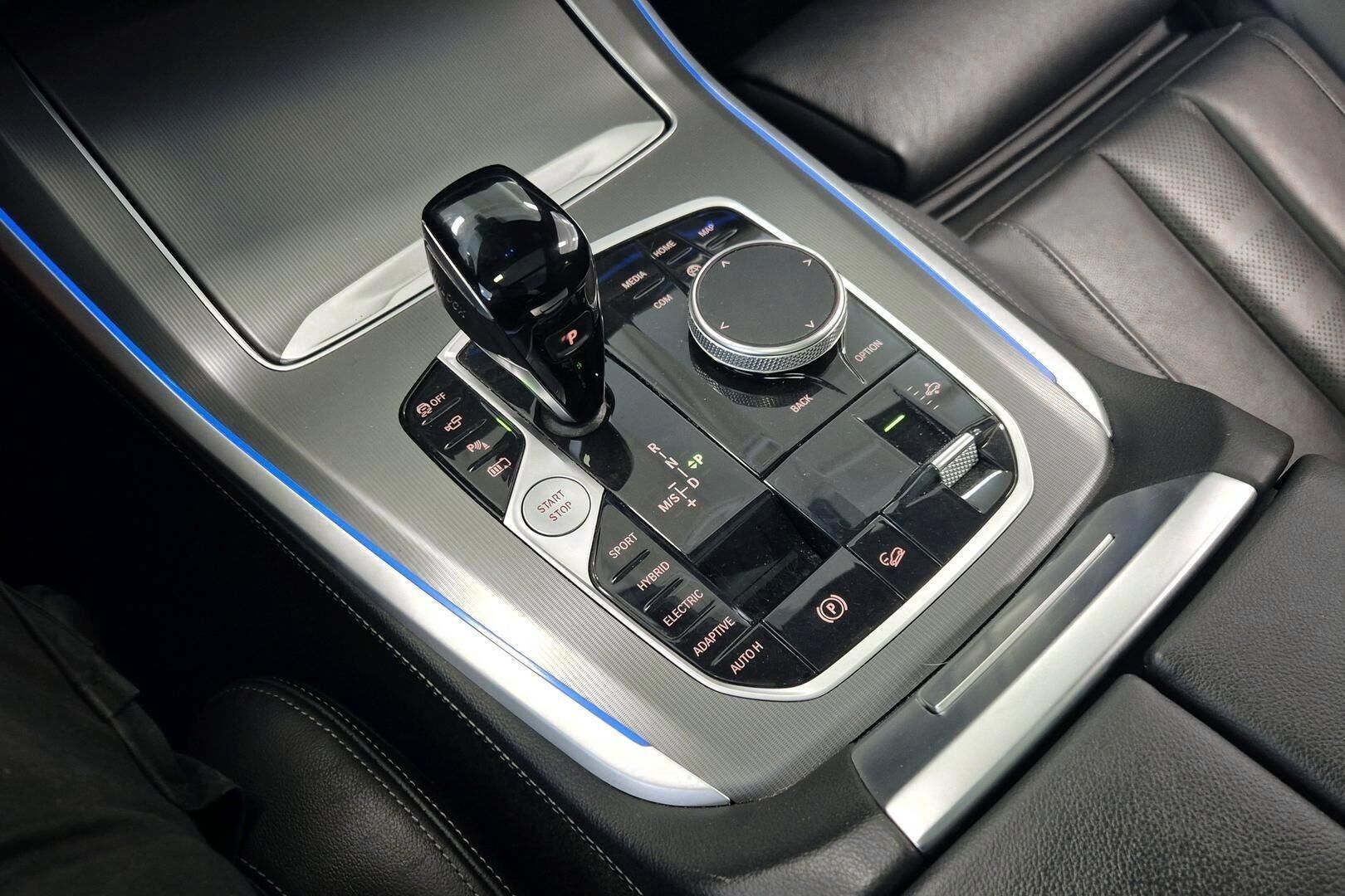 BMW X5 iso kuva 14