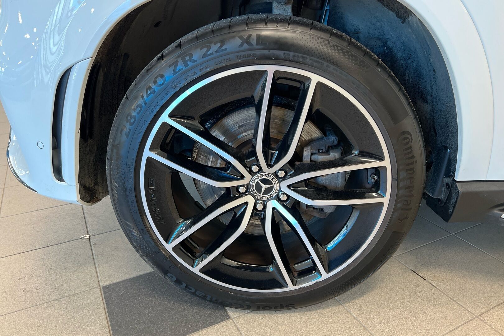 Mercedes-Benz GLE iso kuva 10