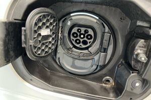 Mercedes-Benz GLE esikatselu 23