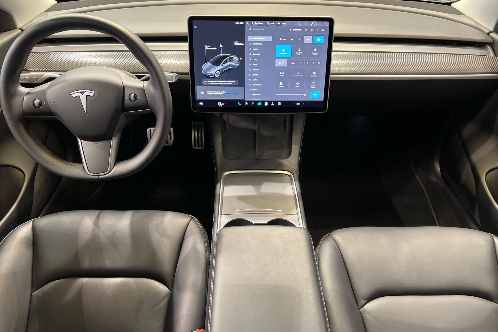 TESLA MODEL 3 iso kuva 12
