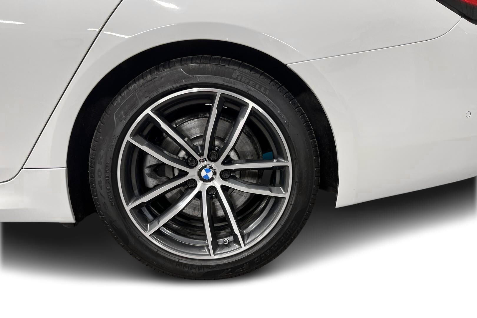 BMW 5-SARJA iso kuva 13