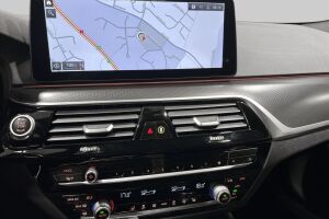 BMW 5-SARJA esikatselu 18