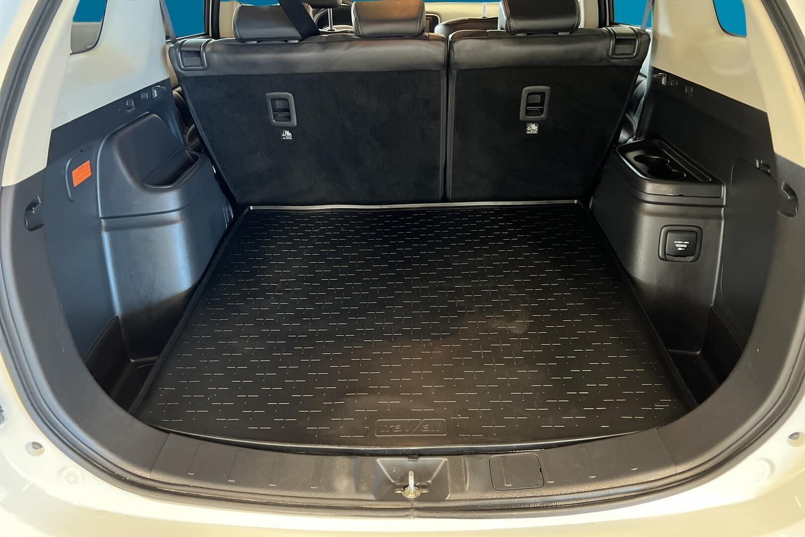 Mitsubishi Outlander PHEV iso kuva 21