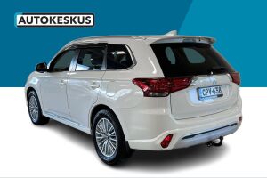 Mitsubishi Outlander PHEV esikatselu 5